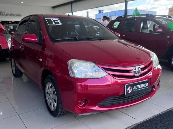 TOYOTA ETIOS 1.3 XS 16V FLEX 4P MANUAL TOYOTA ETIOS 1.3 XS 16V FLEX 4P MANUAL